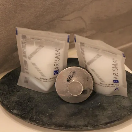 Agreable P2 Centre Au Calme. * Nîmes