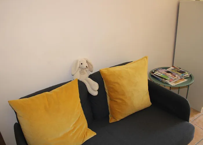 Agreable P2 Centre Au Calme. شقة